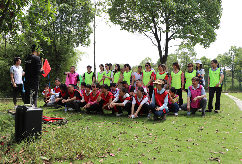 中航物業(yè)建行項(xiàng)目戶外拓展活動-2 副本.jpg